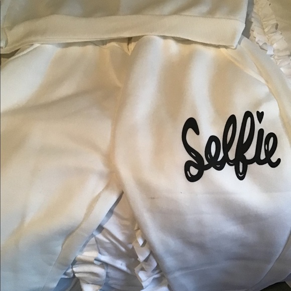White Selfie Jogger/ Hoodie Lounge Set - Picture 3 of 3